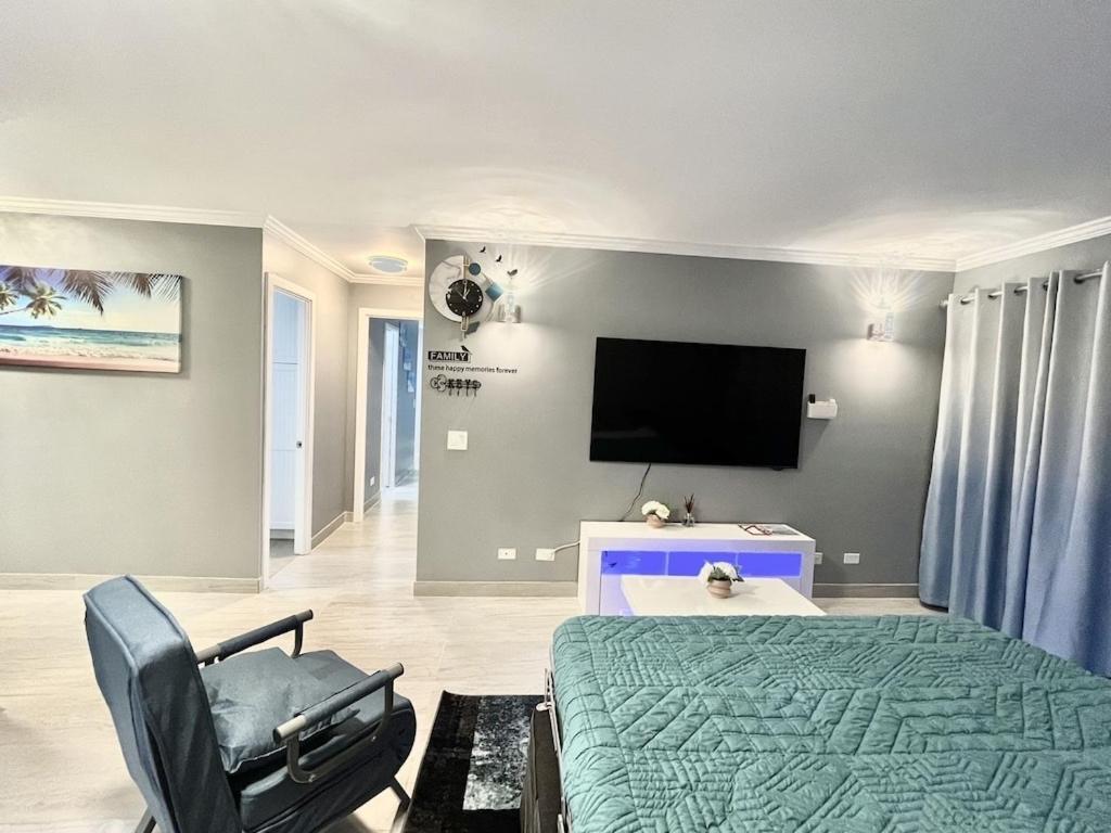 Waikiki Condo 2 Bedrooms 2 Bathrooms With 1 Free Parking Space Honolulu Exterior photo
