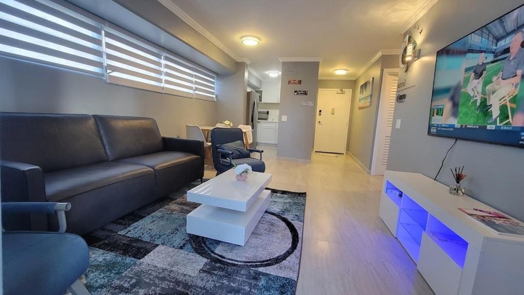 Waikiki Condo 2 Bedrooms 2 Bathrooms With 1 Free Parking Space Honolulu Exterior photo