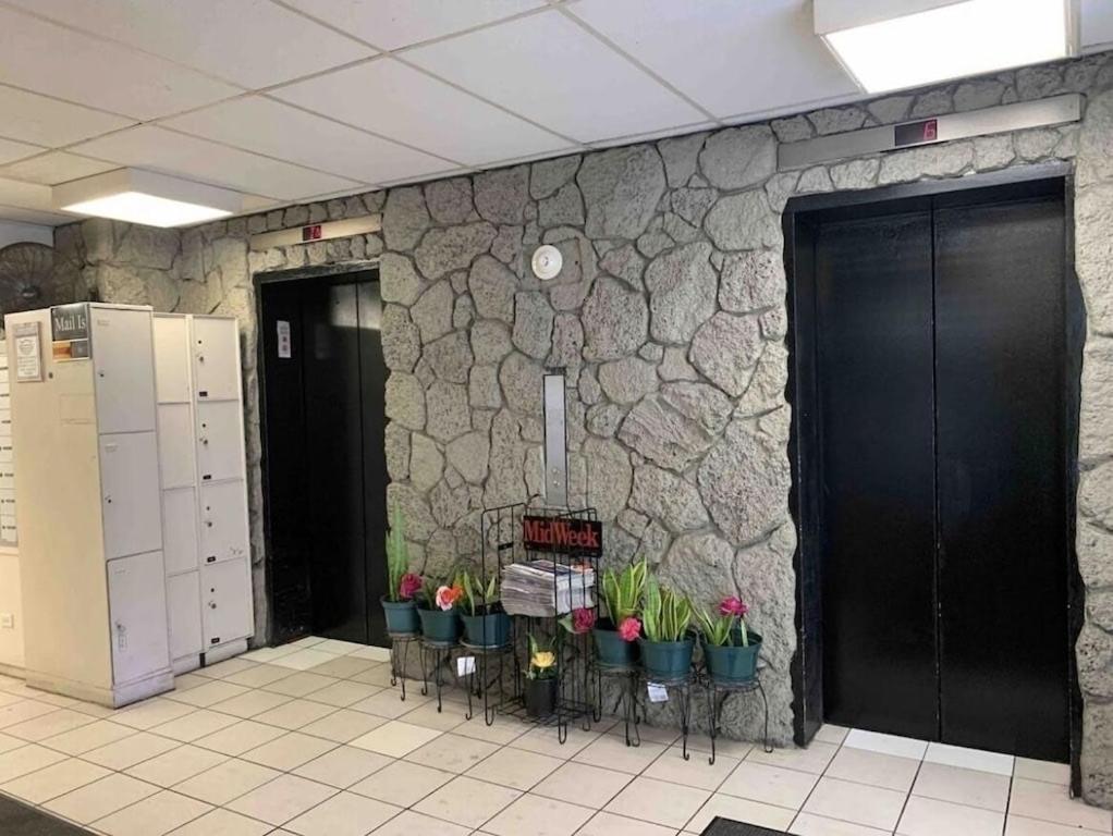 Waikiki Condo 2 Bedrooms 2 Bathrooms With 1 Free Parking Space Honolulu Exterior photo