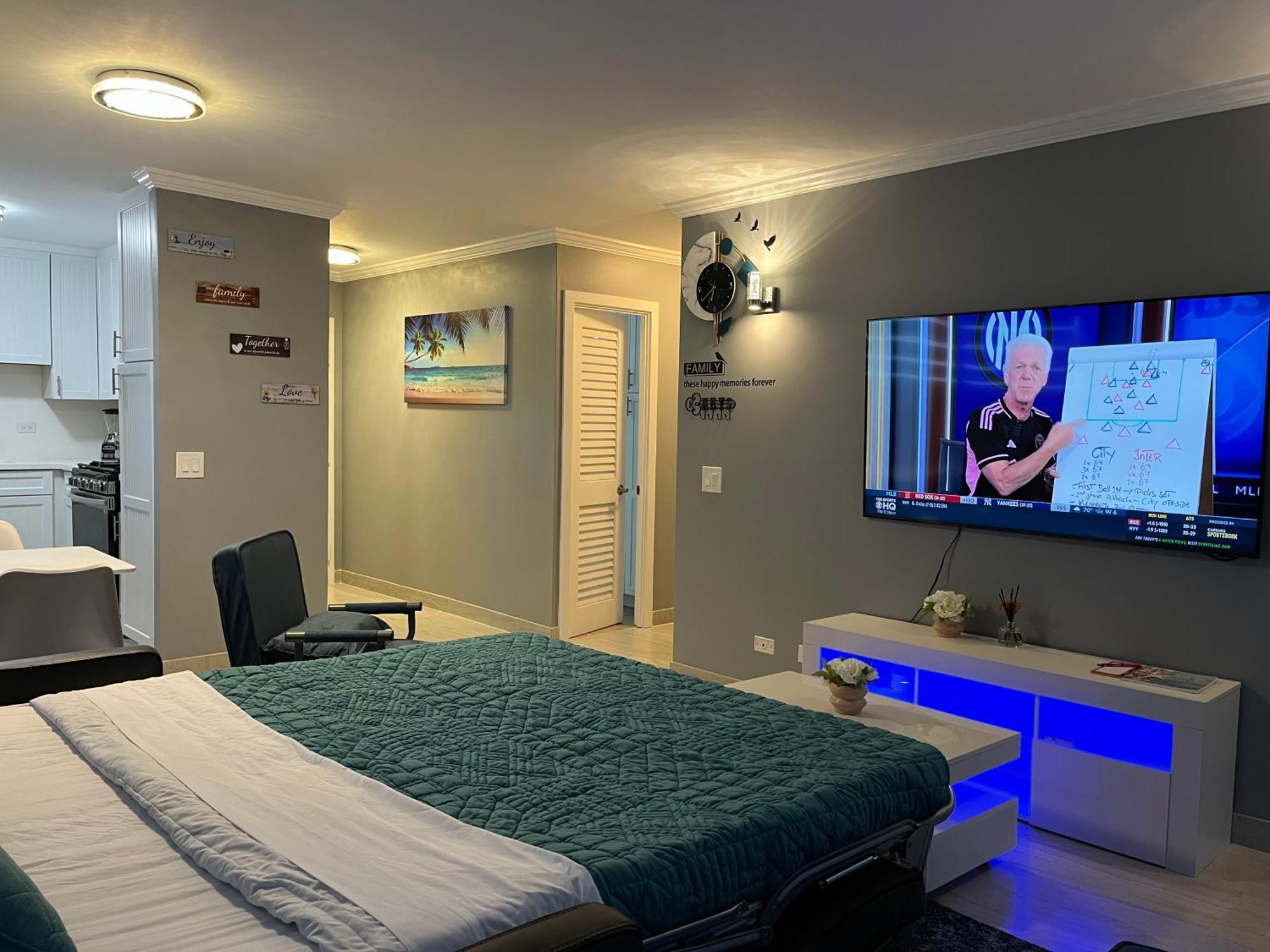 Waikiki Condo 2 Bedrooms 2 Bathrooms With 1 Free Parking Space Honolulu Exterior photo